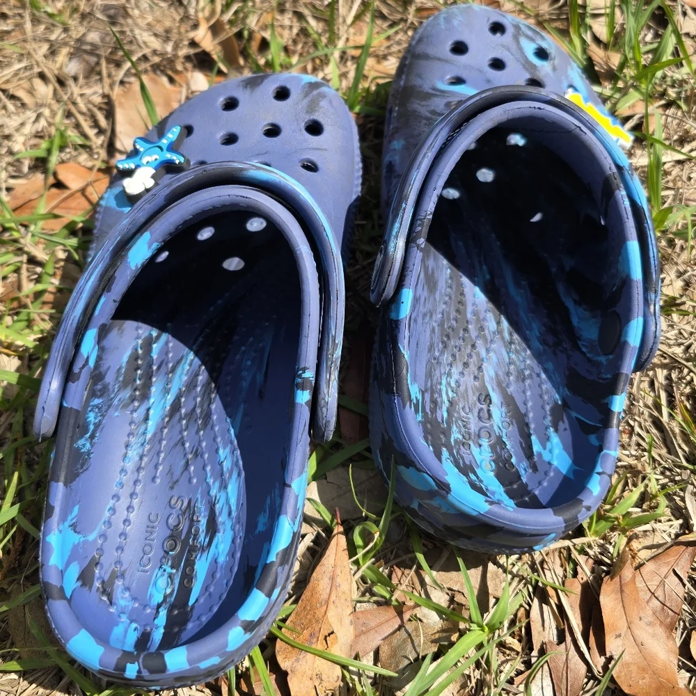 kids blue Crocs - Picture 2 of 3